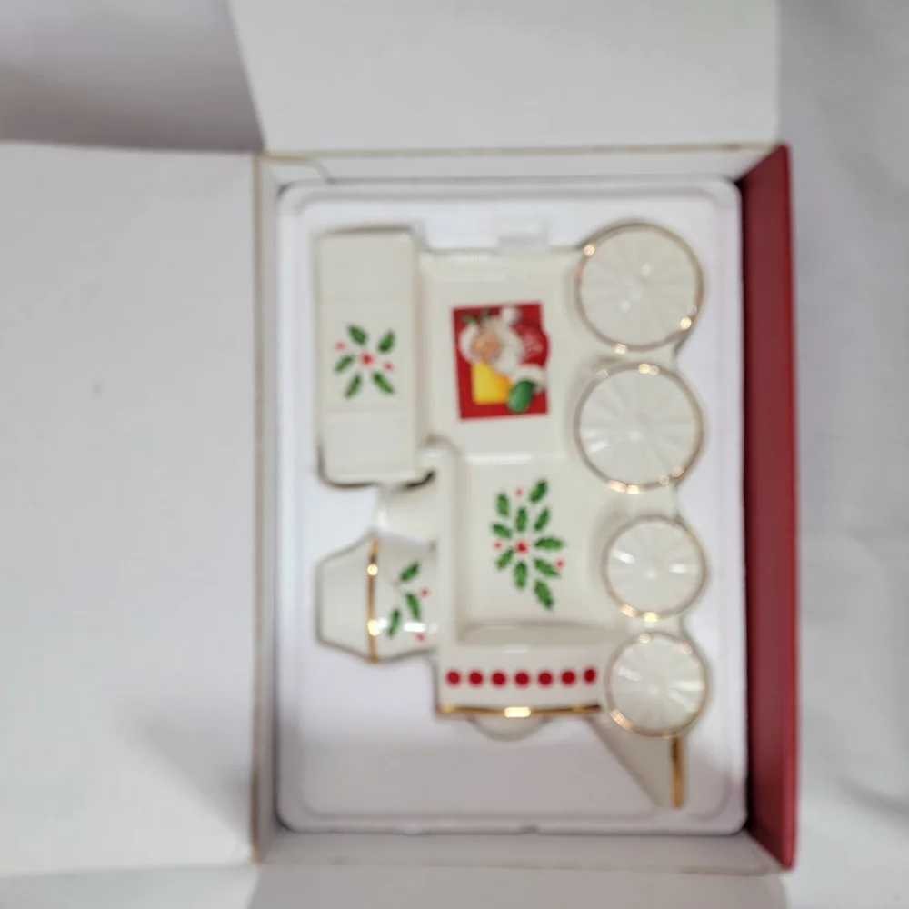 Lefton Festive White and Gold Train with Santa